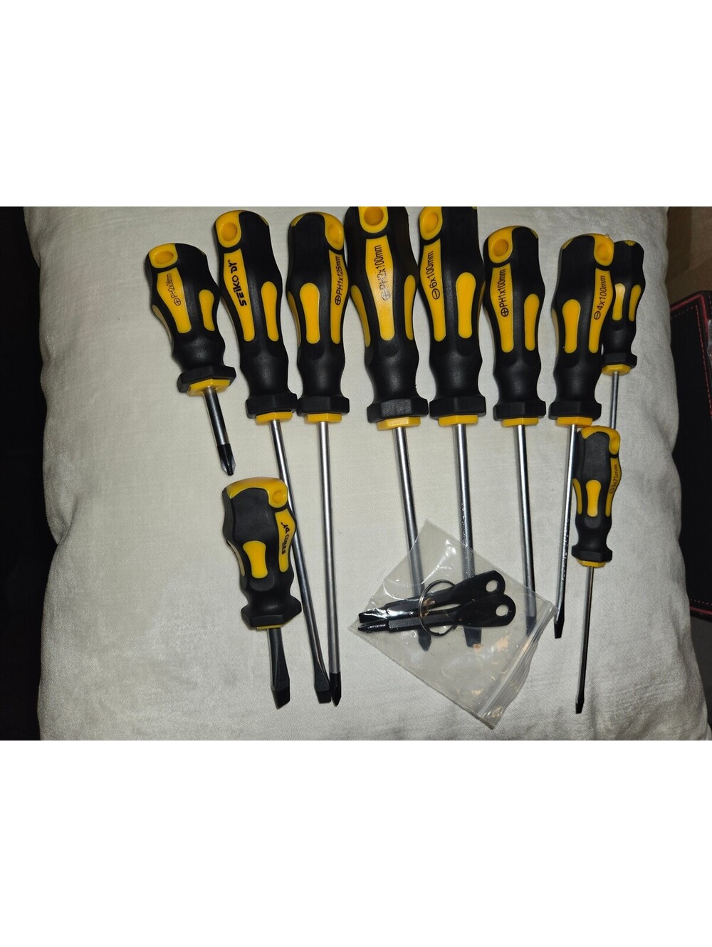 Seiko 12-Piece Screwdriver Set with Keychain Screwdrivers - New